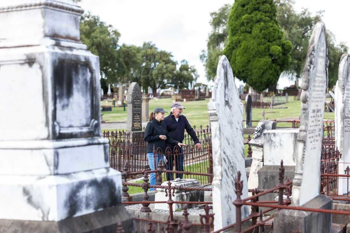 Authors-Helen-Goltz-and-Chris-Adams_Geelong-Eastern-Cemetery-17.jpg